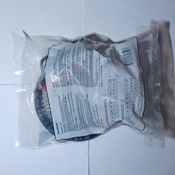 Ear Muff/Hearing Protection NWT - Picture 2 of 4